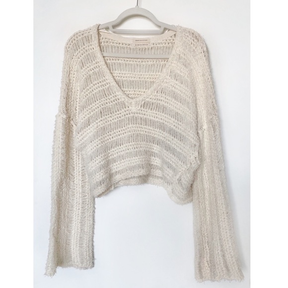 UO Tahiti Bell-Sleeve Fringe Crop Sweater - Picture 5 of 6